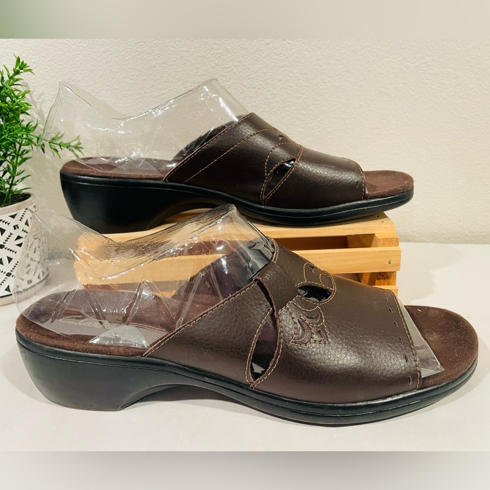 ☀️2/$20 Clarks “Photon” Brown Leather Open-Toe Mules Slides Slip On Sandals |GUC